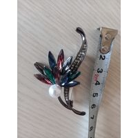 Брошь цветок