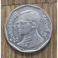 5 Батов Таиланд.