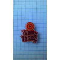 Рекламный значок Yummy Yimmy.