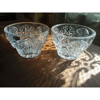 Две вазочки (салатницы,конфетницы).