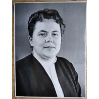 Фото официальное. Снежкова Нина Леоновна - белорусский государственный деятель. 18х24 см.