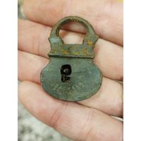 Старинный замочек