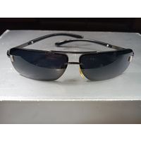 Очки прямоугольной формы с поляризационными линзами и металлической оправой.Предсезонная распродажа Винтажных солнцезащитных очков с рубля !