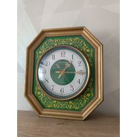 Часы "Янтарь" электромеханические, настенные