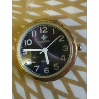 Часы наручные FASHION ,   тикают. Состояние на скане.