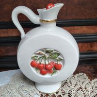 Графин редкий  штоф  вишня винтажный СССР  кувшин "Вишни"