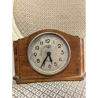 Часы старинные, в ремонт.