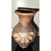 Вазочка. Прекрасный образец белорусской керамики.  Это подарок любому желающему, купившему у меня 3 лота