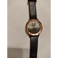 Часы кварцевые Swarovski