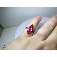 Кольцо с фиолетовой вставкой на тонкий пальчик. аЗвезда875пр. 1.7см диам.