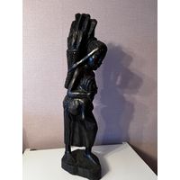 Статуэтка из африканского черного дерева