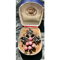 Брошь. Брошь-кулон