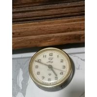 Будильник МИР.