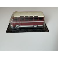 Автолегенда РАФ-977Д.