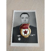 Все лоты с 1 Рубля. Знак Гвардия СССР, без бахромы, с фото владельца.