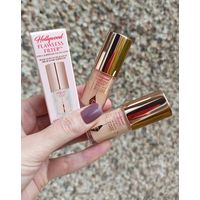 Миниверсия Charlotte Tilbury Hollywood Flawless Filter 5.5 ml