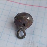 Пуговица гирька, с отверстиями.