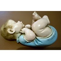 Коллекционная статуэтка спящий ребенок Италия авторская