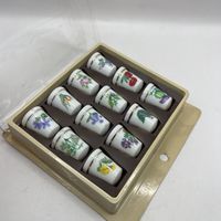 Набор фарфоровых наперстков. Германия. 3772