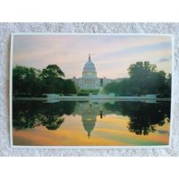 Вашингтон, США. Капитолий (здание Конгресса США) на рассвете