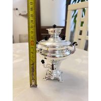 Сувенирный самовар СССР.