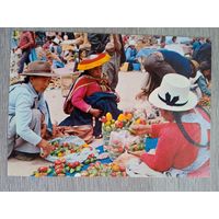 Этнография. Перу, Куско. Типичное воскресение на рынке