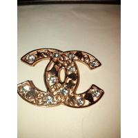 БРОШЬ  В СТИЛЕ "ШАНЕЛЬ"