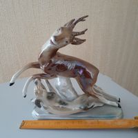 Статуэтка охота волка на оленя ГДР