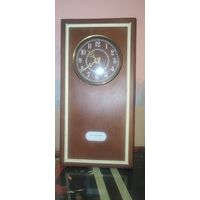 Антикварные часы