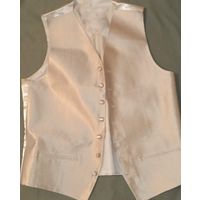 Жилетка мужская светлая новая