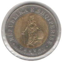 Республика Албания. 100 леков (лек) 2000. Тевта Королева (Царица) племени ардиеев в Иллирии. Биметалл. Холдер.