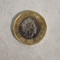 1 фунт 2021 Великобритания