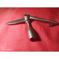 Ключ(самоход)проводника ЖД, комбинированный