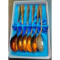 Винтажные мельхиоровые с позолотой чайные ложки времен СССР в презентабельной упоковке .