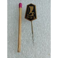 Знак-фрачник. Эмблема автомобиля ВАЗ. тяжёлая