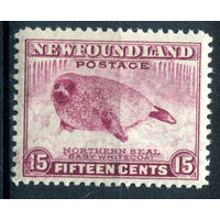 Британские колонии - Ньюфаундленд - 1932/41г. - тюлень, перфорация 12 1/2, 15 с - 1 марка - MLH с трещинками на клее [Mi 180 C]. #3-WB-98-A-1