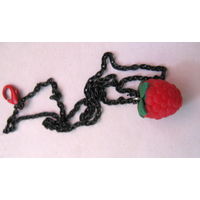 Подвеска ручной работы с малинкой