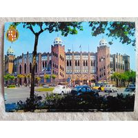 Испания, Барселона. "Монументальная арена быков