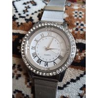 Часы женские электронные