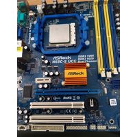 Материнская плата AМD состояние не известно.Все на фото кучей.Без почты.