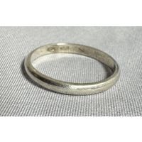 Кольцо серебряное 925 пробы. 38