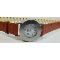 Довольно редкие дамские часы "Alisse" корпус нерж.Сталь,мех.ETA swiss,+Новый ремешок