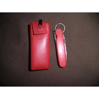 Ножик перочинный в кожаном чехле.С рубля.