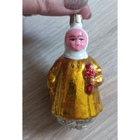 Елочные игрушки, стекло,  девочка с куклой,  ребенок.