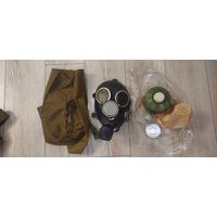 Противогаз ГП-7В с питьевой системой (без фляги), с хранения. В комплект входит маска, фильтр, плёнка незапотевайка, разъём для фляги, сумка гп-5. Размер на выбор 2 или 3.