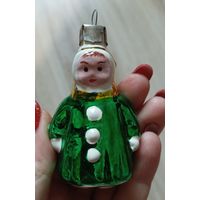 Елочные игрушки, стекло, ребенок в капюшоне, девочка