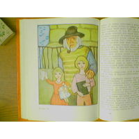 "Кароль Мацюсь на бязлюдным востраве" - Януш Корчак. Малюнкi Н.Паплаўскай. 1982г. Тыраж 40 000 экз. (рыбак, Хемингуэй с курительной трубкой, капялюш, туземцы). Советы Януша Корчака по воспитанию детей