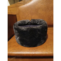 Шапка-ушанка военного образца