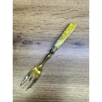 Очень красивая старинная вилка, Европа, много лотов с рубля