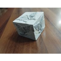 Шкатулка  миниатюрная. Камень.